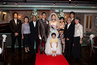 家族とのアットホームウェディング